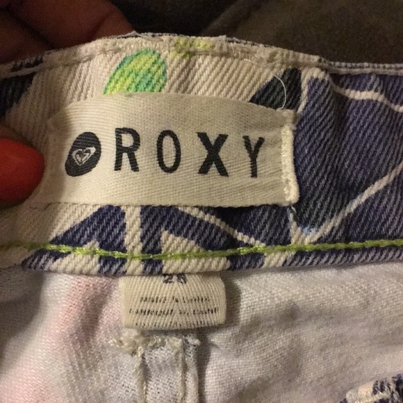 Cute shorts Roxy - Picture 2 of 3